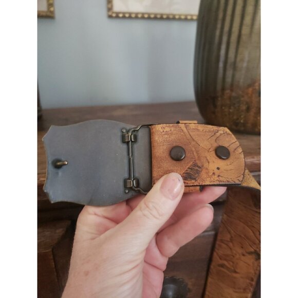 Western Belt Womens Cowgirl Horse Saddle Leather Buckle Med Large - Picture 9 of 10